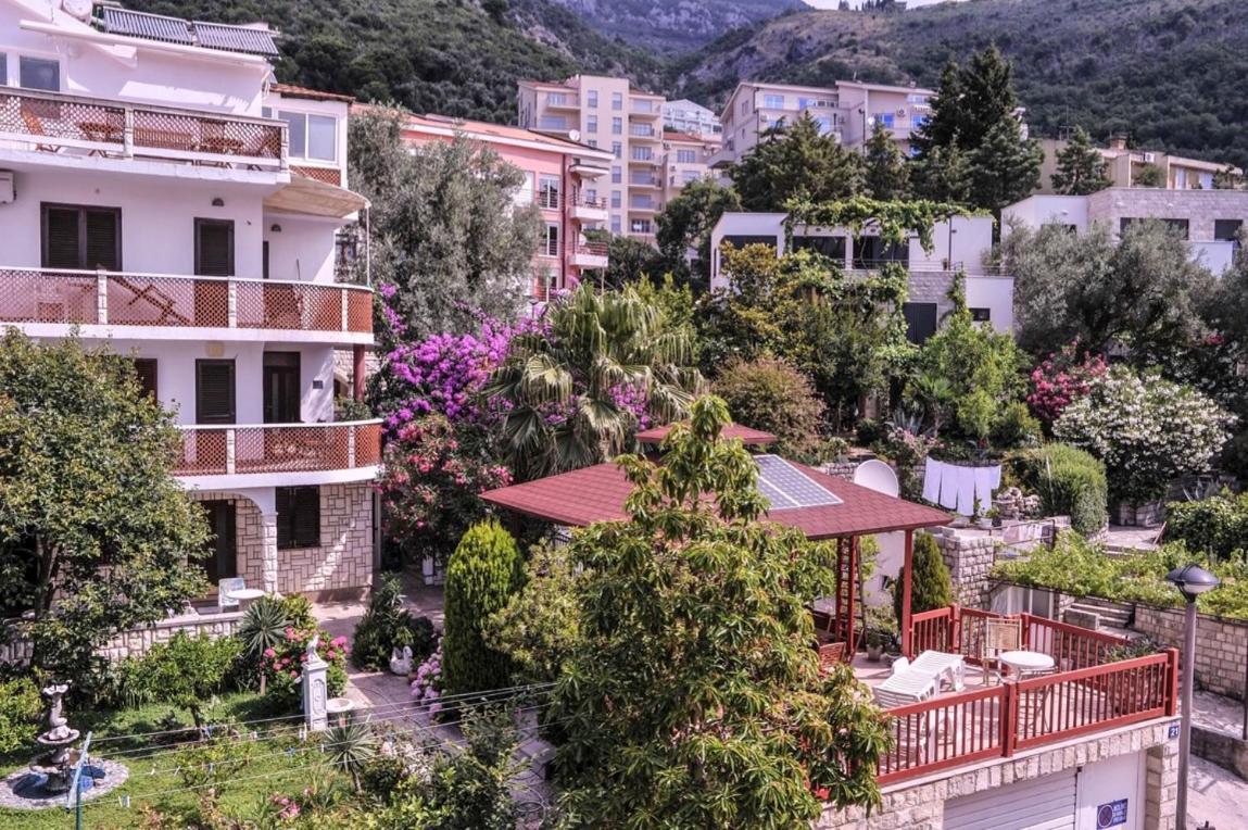 Vila Mila Petrovac Buitenkant foto