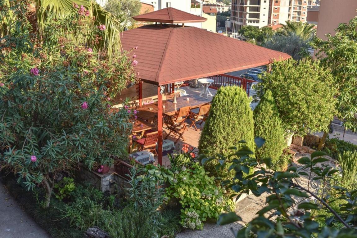 Vila Mila Petrovac Buitenkant foto