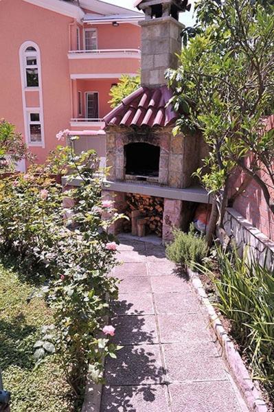 Vila Mila Petrovac Buitenkant foto